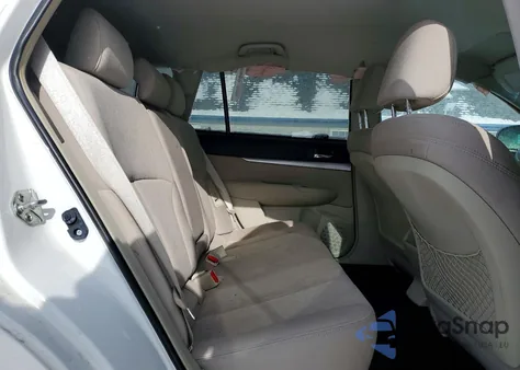 2014 Subaru Outback 2.5I Premium z USA, uszkodzony, nr VIN 4S4BRBCCXE1205712